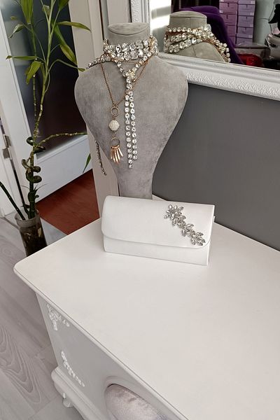 LA CALZATURE Βραδινό φόρεμα Mother of Pearl Satin Star Stone Αξεσουάρ Οβάλ κοπής Γυναικεία τσάντα