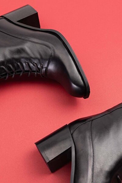 Gondol Kadın Hakiki Deri Bağcık Detaylı Fermuarlı Bot Rg.88100