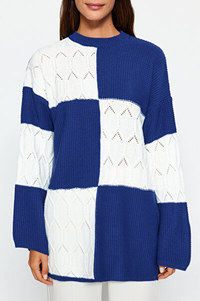 Trendyol Modest Modrý prolamovaný/perforovaný barevný blok Pletený svetr TCTAW24AK00055