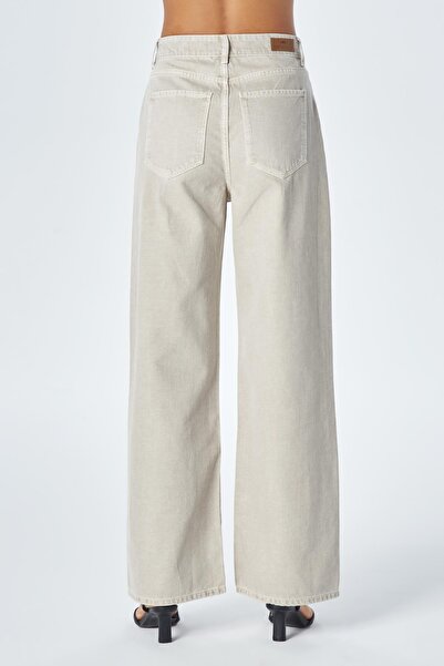 CROSS JEANS Weslie Beige High Waist Zippered Wideleg Fit Jean Trousers C 4530-068