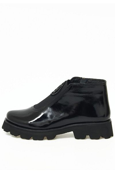 Gizzelli shoes Short Boots with Elastic Front