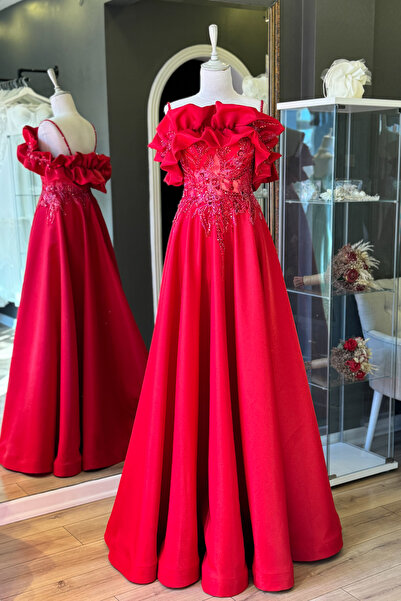 Lenta Moda Kırmızı Değiştirilebilir Yaka Detaylı İşlemeli Maxi Boy Saten Abiy...