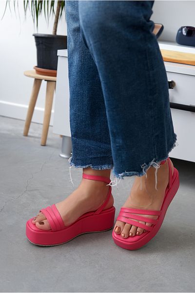 LAMİNTA Vespera Fuchsia Stripe Detailed Women's Sandals