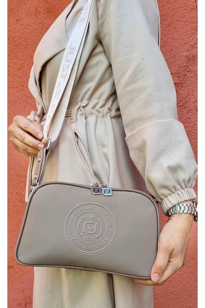 Just Polo حقيبة كتف وحقيبة كروس للنساء من جوست بولو لاكوس مكونة من 5 أقسام