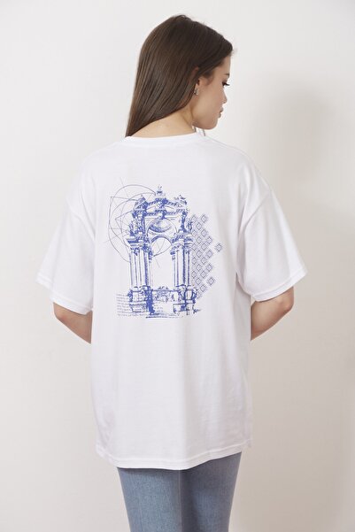 Eazy Co Eazy Beyaz Ornament Unisex Oversize εμπριμέ κοντομάνικο μπλουζάκι