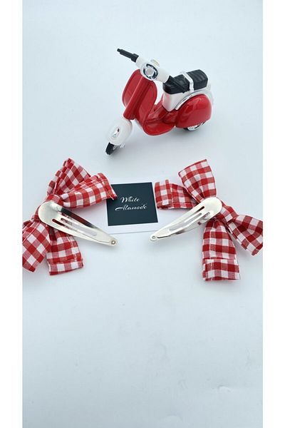 White Alamode Checkered Ribbon Buckle