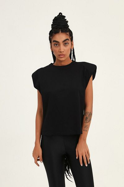Quzu Women's Black Padded Sleeveless Basic T-Shirt