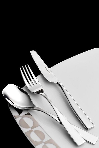 Hisar Famia 30 Piece Steel Dinner and Spoon Knife Set