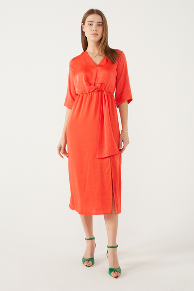 PAULMARK SATIN DRESS WITH WAIST DETAIL