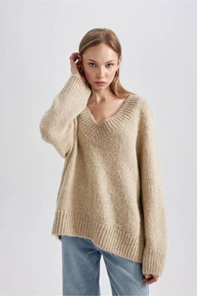 DeFacto V-Neck Oversize Knitwear Sweater