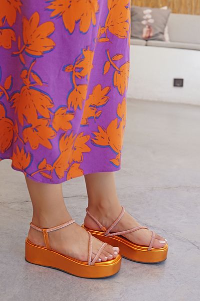 LAMİNTA Stylish Orange Stone Detailed Women's Sandals