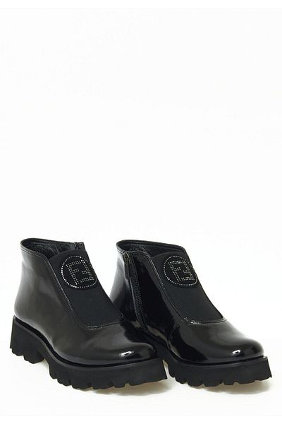 Gizzelli shoes Short Boots with Elastic Front