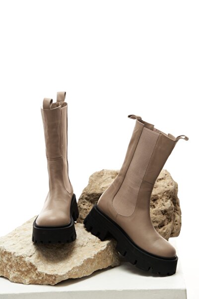 MAI STUDIOS CO. Hugo Chelsea Mink Leather Boots