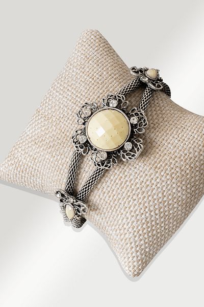 Tesbih Atölyesi Certified Butterfly Model Mother of Pearl Stone Bracelet - Adjustable