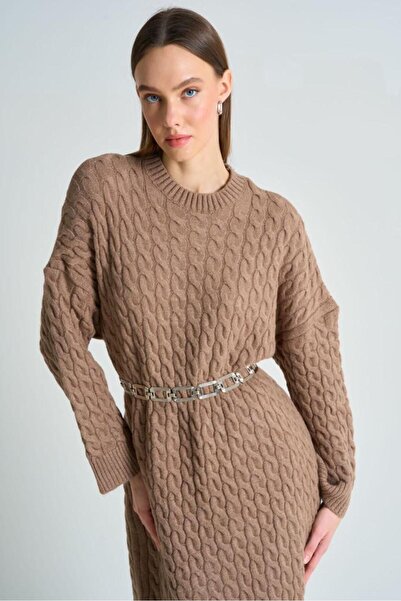 Laluvia Tlusté pletené šaty z norkových vlasů