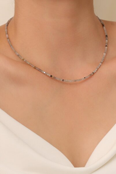 Dünya Doğal Taş Labradorit Taşı Kolye (925 Ayar Gümüş Aparatlı)