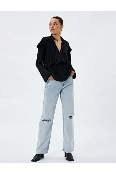 Koton Μακρυμάνικη μπλούζα με βολάν V-λαιμόκοψη με λεπτομέρεια βαμβακερή μαύρη