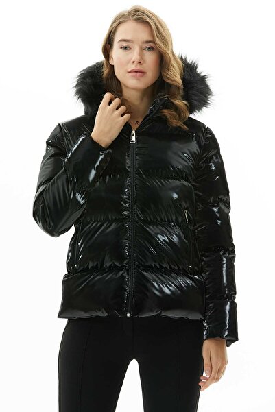 Selen Kapüşonu Kürklü Cebi ve Önü Fermuarlı Mont-SİYAH - 44