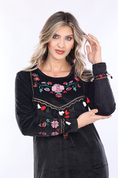 mervemoda Women's black embroidery detailed velvet dress