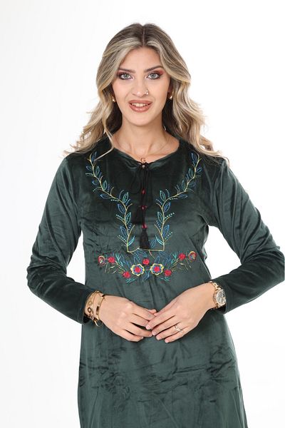 mervemoda Women's green embroidery detailed velvet dress