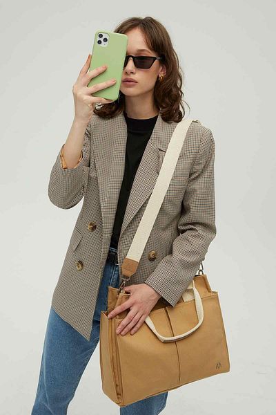 Manuka STD Canvas – Everyday Camel Bag