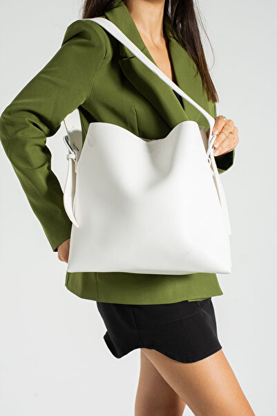 MEGA ÇANTA حقيبة تسوق كبيرة الحجم من الجلد الناعم من جلد الغزال الأسود مع مشا...