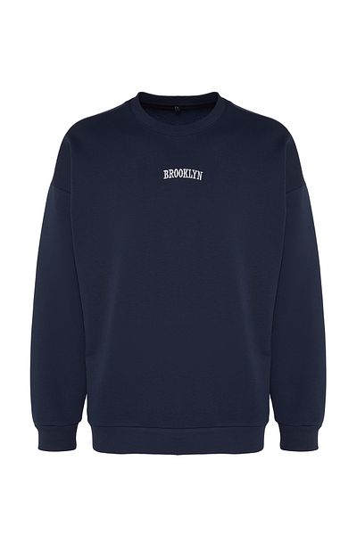 Trendyol Collection Brooklyn City Embroidered Navy Oversize Sweatshirt - Thick Cotton TMNAW24SW00247