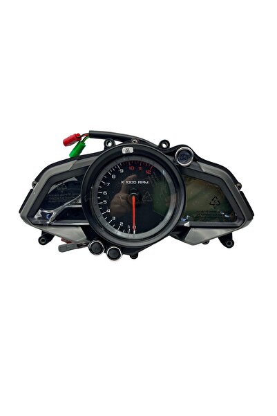 Bajaj Pulsar RS 200 Kilometre Saati Komple (2015-16)