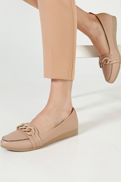 Yazın Ayakkabıları NUDE ÖNÜ ZİNCİR DETAYLI ORTOPEDİK TABANLI BABET