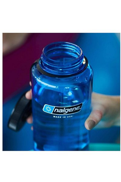 NALGENE زجاجة مياه تريتان بغطاء أزرق/أسود سعة 32 أونصة Wm