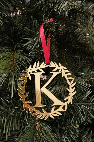 Exe Golden Wreath K - Christmas Tree Ornament Plexiglass Letter