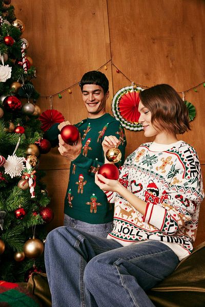 DeFacto New Year's Themed Crew Neck Sweater