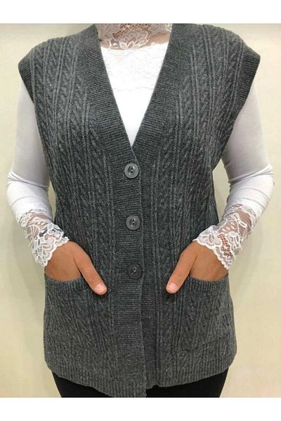 MaviMoure Women's buttoned, comfortable fit mother vest with pockets