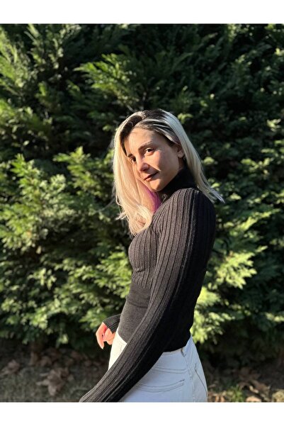 Lefon Black Thick Corded Turtleneck Sweater