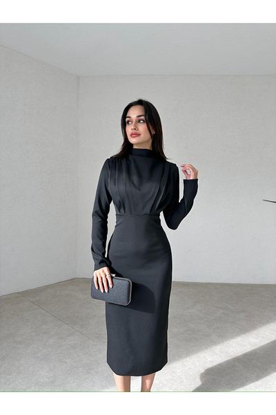 munora butik Pleated Back Slit Midi Black Dress