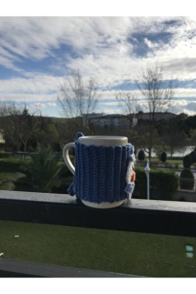 Miniminnak Yılbaşı temalı el örgüsü kardan adamlı kupa bardak