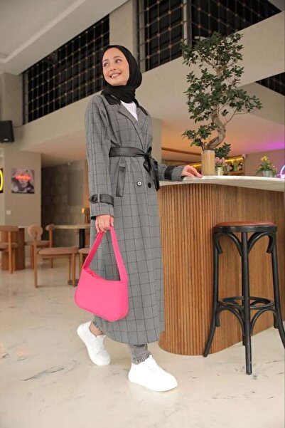 ESRA KEKÜLLÜOĞLU Deri Detaylı Kap-Gri