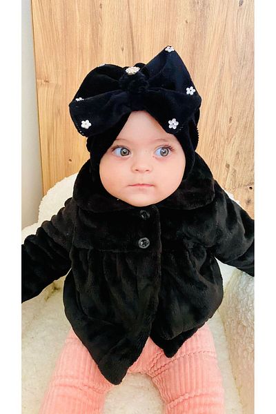 ALYA Flexible velvet soft embellished baby cap
