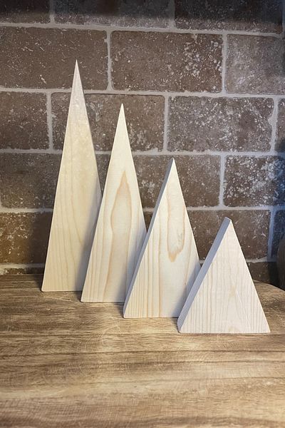 Alyones Christmas Trees - Set of 4 Wooden Trees and DIY Triangles