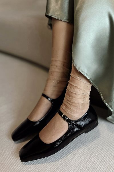 POLKA STORE Petite Black Crinkled Patent Leather Closed Back Single Strap Square Toe Helmet Women's Ballerina Shoes Mary Jane