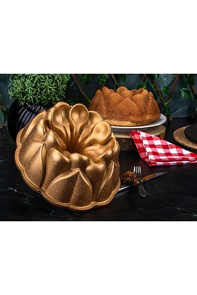 Penguen Petunya Casting Granite Cake Mold Gold Color
