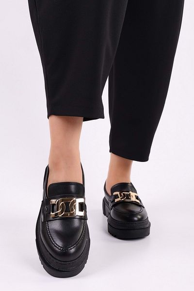Shoeberry Dámsky mokasín Nemy Black Skin Daily Thick Sole Buckle Loafer