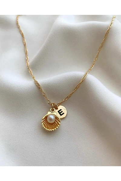 Fiamoss Kadın Harfli Detaylı Istiridye Kolye