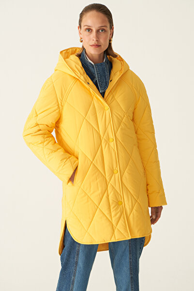 Perspective Clairs Regular Fit Hooded Knee Length Yellow Color Women's Coat