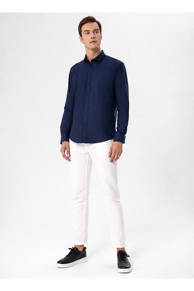 SÜVARİ Ανδρικό πουκάμισο Süvari Slim Fit Classic Collar Plain Navy Blue GM1007100558