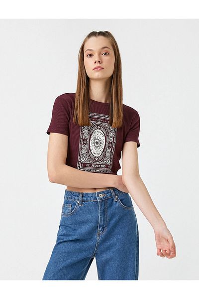 Koton T-Shorts – bequem geschnittenes Design