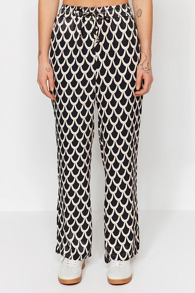 Trendyol Collection Satin Patterned Wide Leg Black Trousers - Limited Edition TWOSS23PL00157