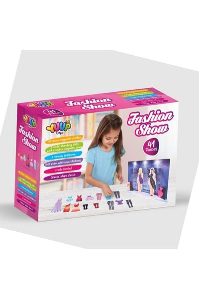 Sole Fashion Show Magnetic Mannequin Dress Up Set - 41 Pieces