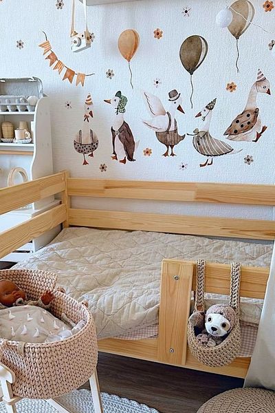 Sim Tasarım Flying Goose Family Vintage Kids Room Decorative Sticker Set
