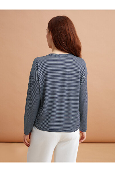 LC Waikiki Petite Crew nyakú csíkos, hosszú ujjú női póló